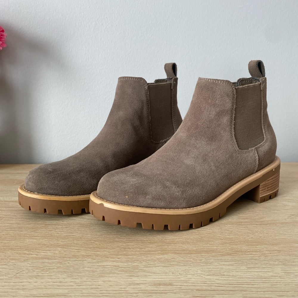 Blondo Matilda Waterproof Lug Sole Chelsea Boot (Women)